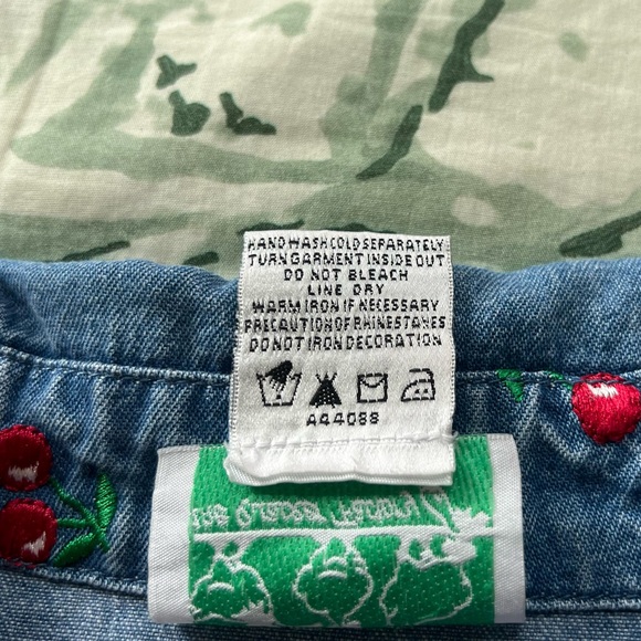 Vintage Cherry Embroidered Denim Jacket Shirt The Quacker Factory - Picture 10 of 13